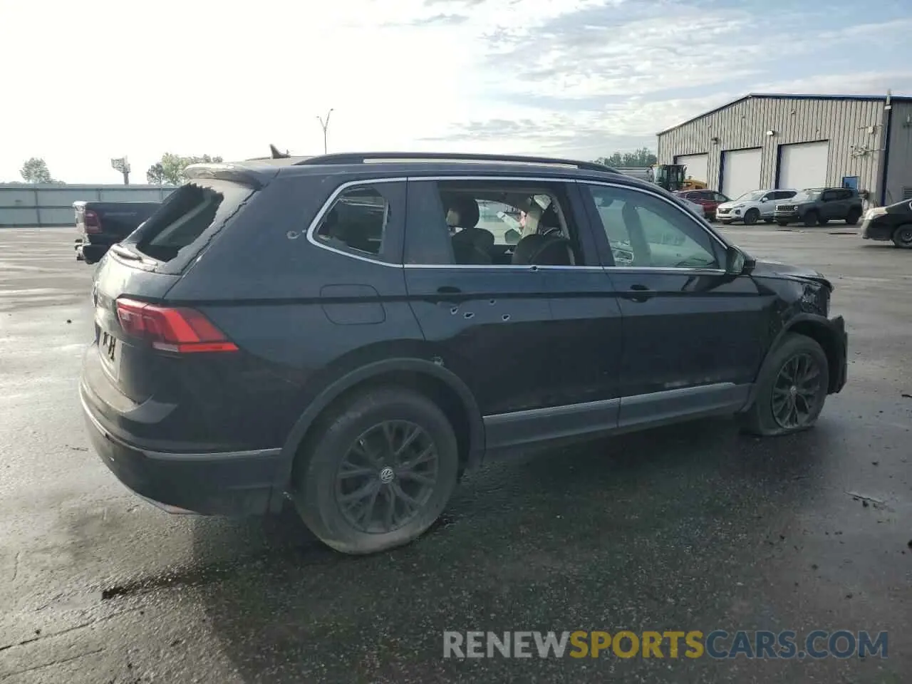 3 Photograph of a damaged car 3VV3B7AX6MM100281 VOLKSWAGEN TIGUAN 2021