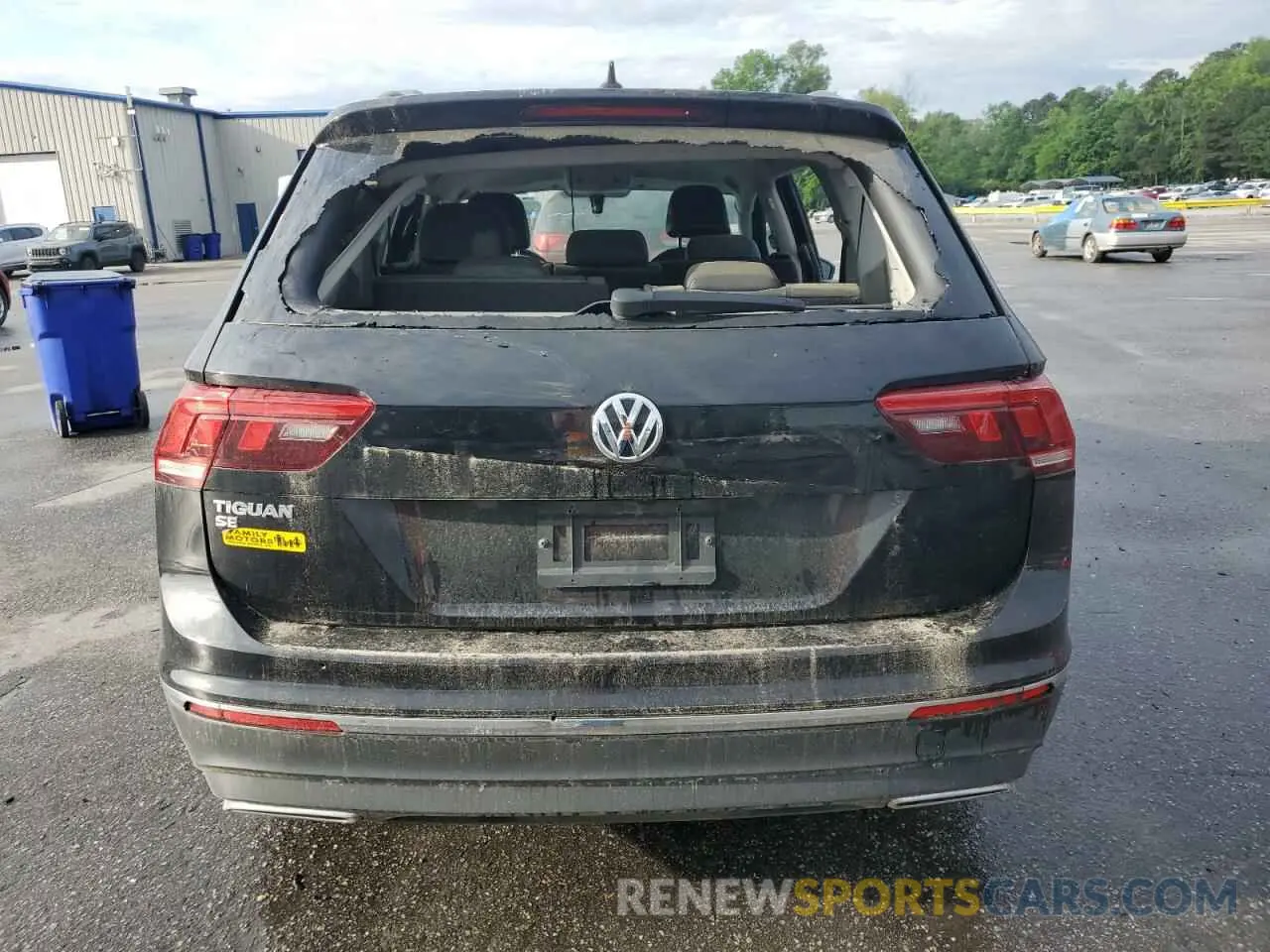 6 Photograph of a damaged car 3VV3B7AX6MM100281 VOLKSWAGEN TIGUAN 2021