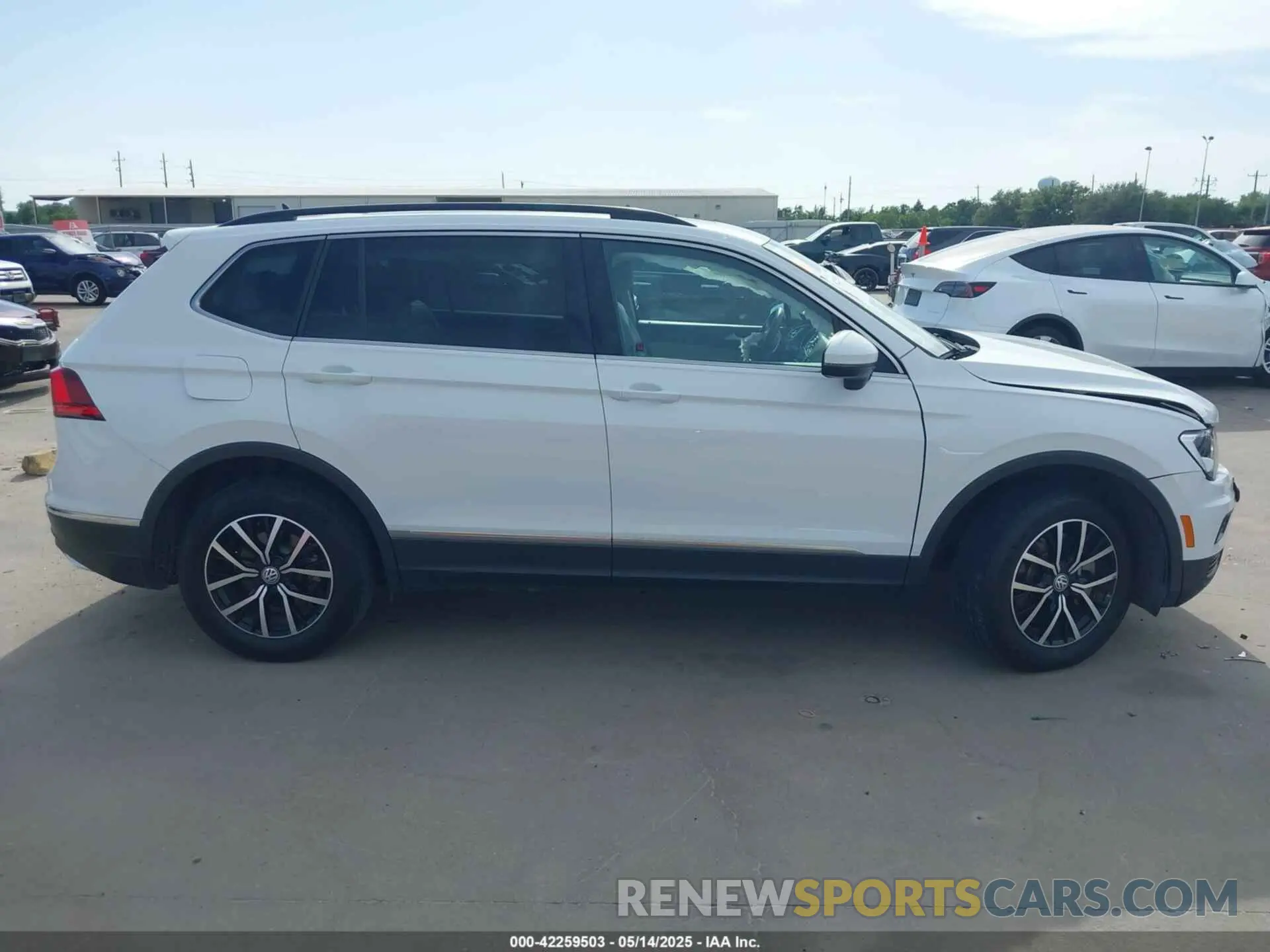 13 Фотография поврежденного автомобиля 3VV3B7AX7MM065332 VOLKSWAGEN TIGUAN 2021