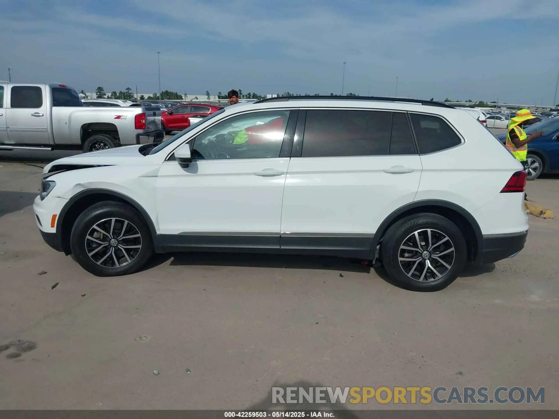 14 Фотография поврежденного автомобиля 3VV3B7AX7MM065332 VOLKSWAGEN TIGUAN 2021