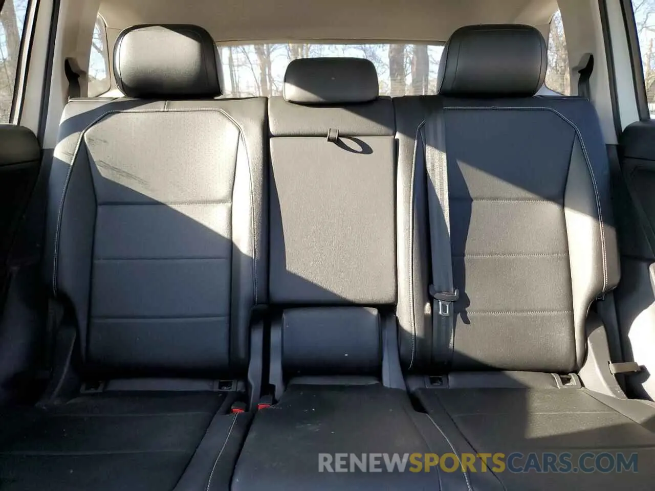 10 Фотография поврежденного автомобиля 3VV3B7AX8MM051312 VOLKSWAGEN TIGUAN 2021