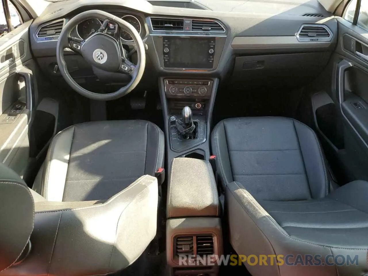 8 Фотография поврежденного автомобиля 3VV3B7AX8MM051312 VOLKSWAGEN TIGUAN 2021