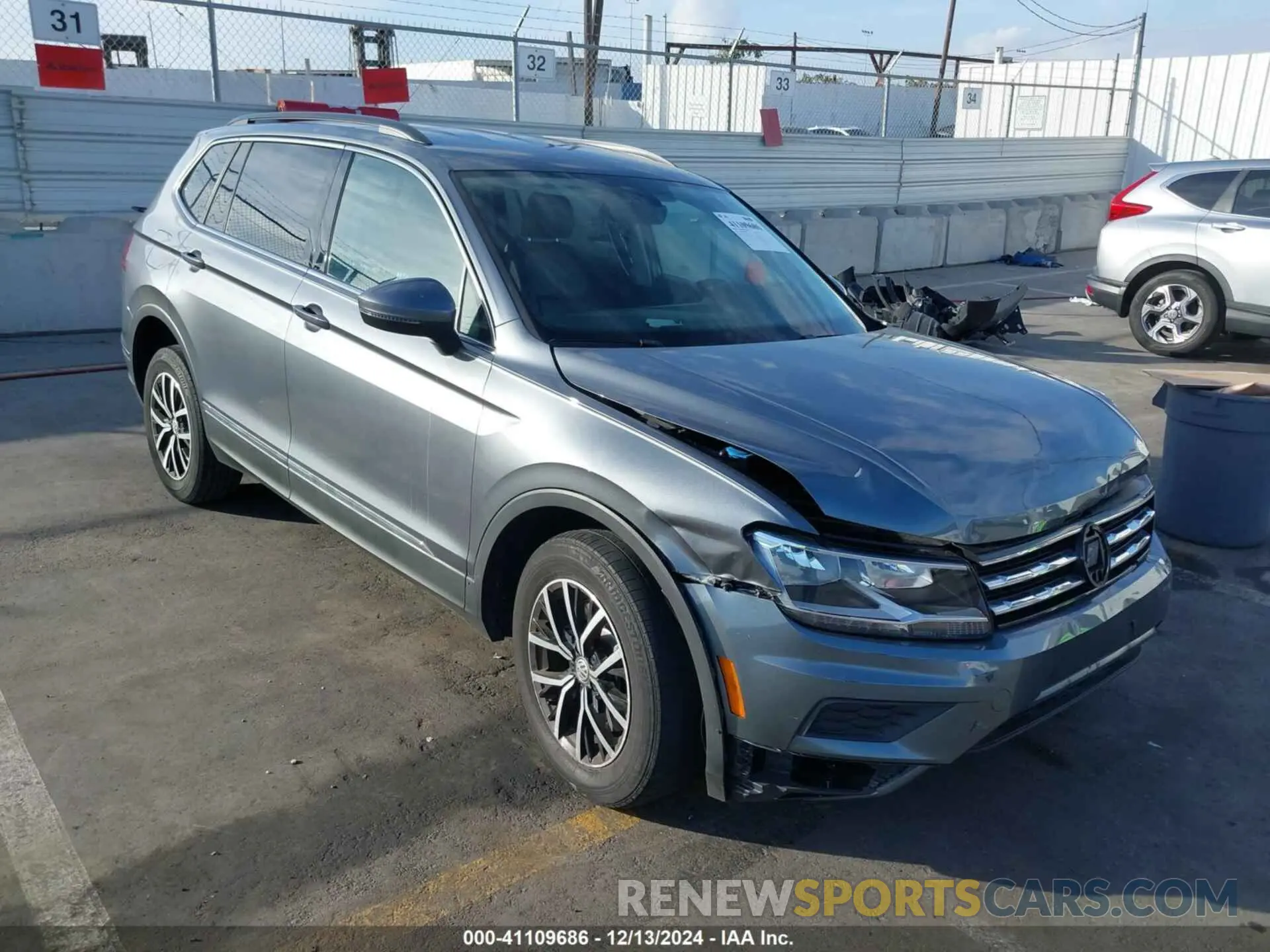 1 Photograph of a damaged car 3VV3B7AX8MM071303 VOLKSWAGEN TIGUAN 2021