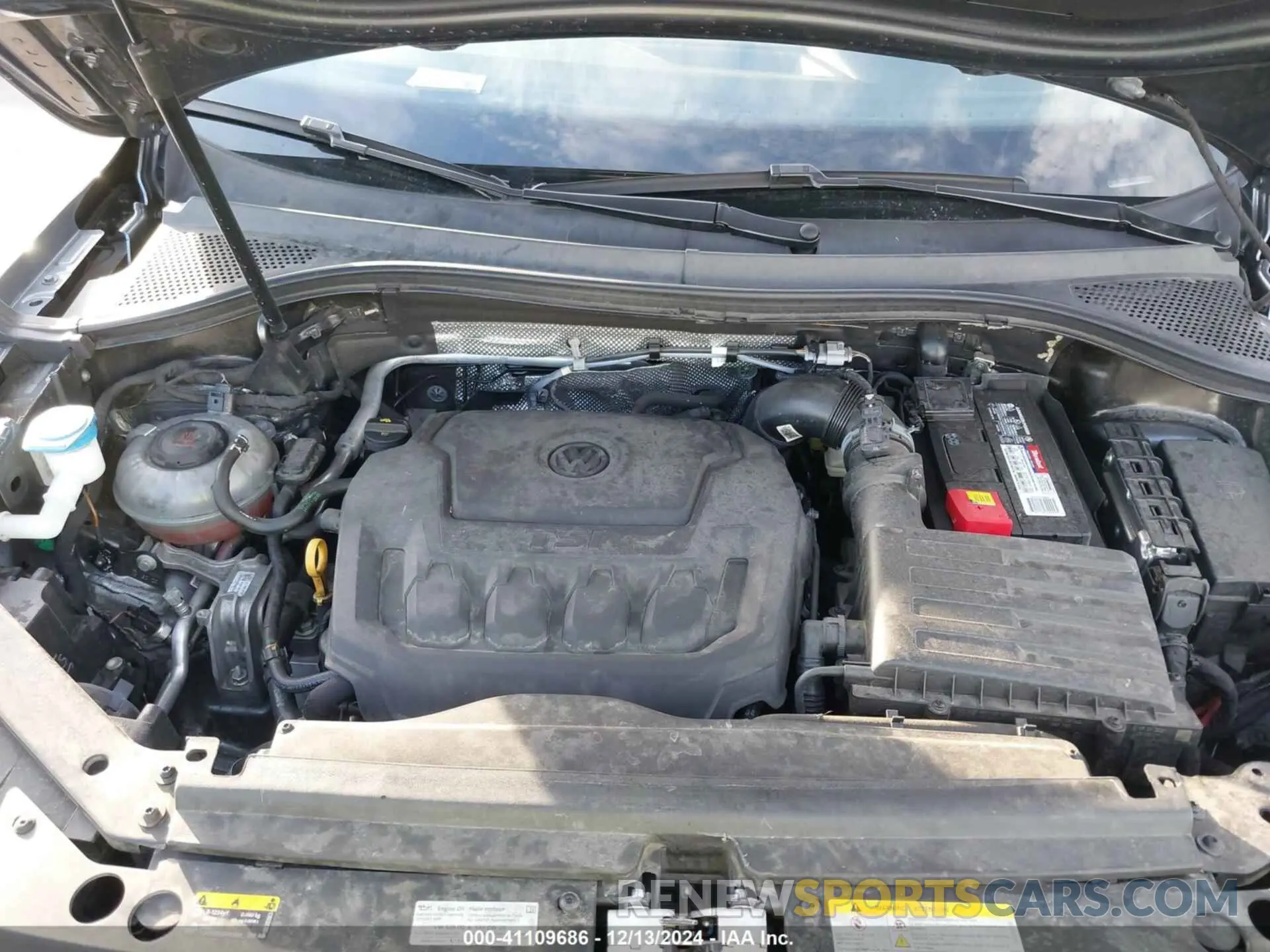 10 Photograph of a damaged car 3VV3B7AX8MM071303 VOLKSWAGEN TIGUAN 2021