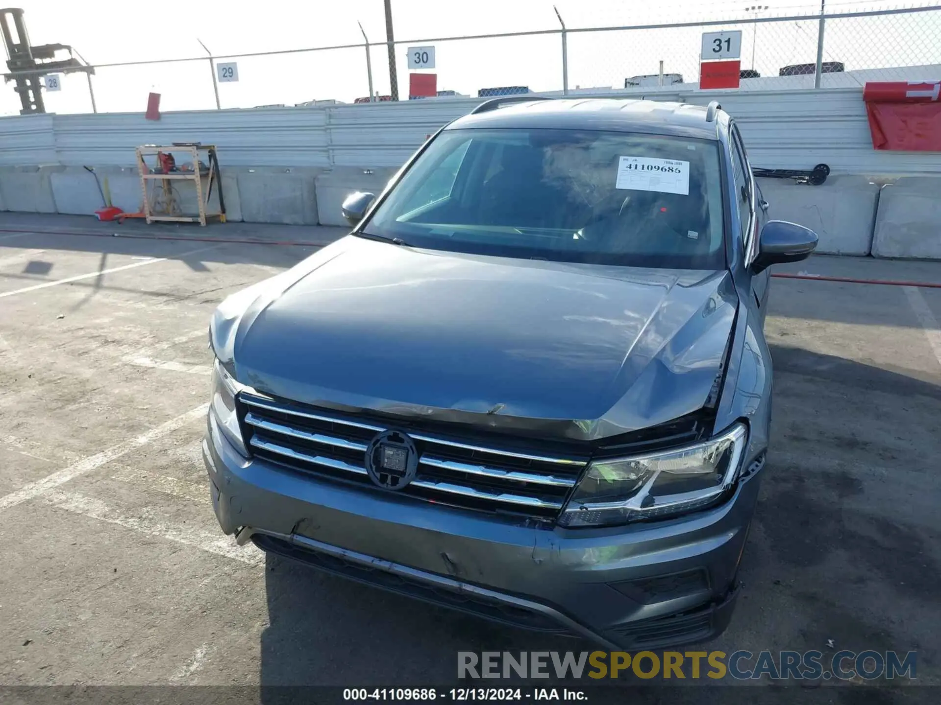 6 Photograph of a damaged car 3VV3B7AX8MM071303 VOLKSWAGEN TIGUAN 2021