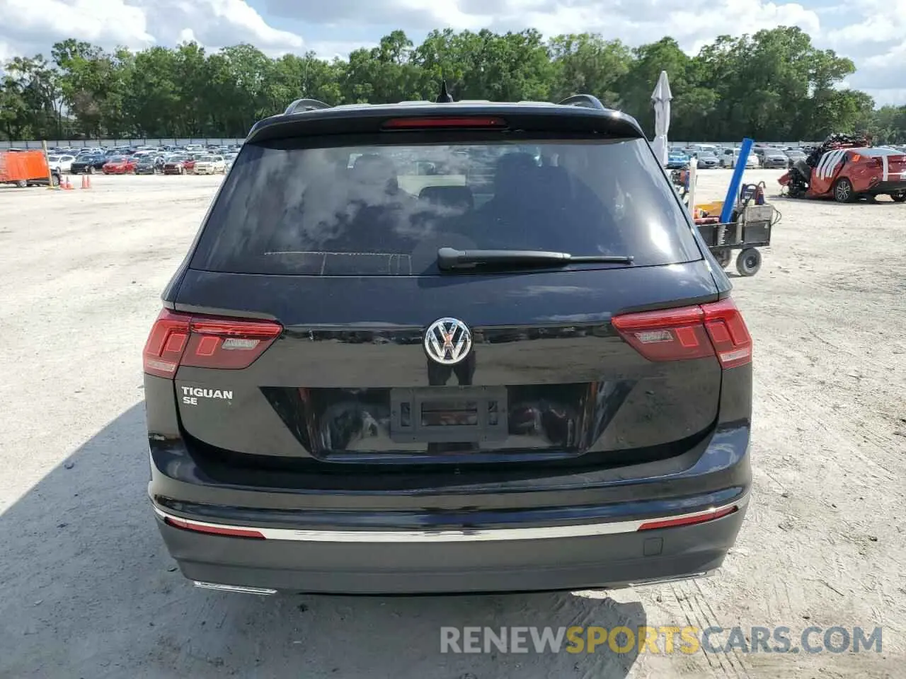 6 Photograph of a damaged car 3VV3B7AX8MM115395 VOLKSWAGEN TIGUAN 2021