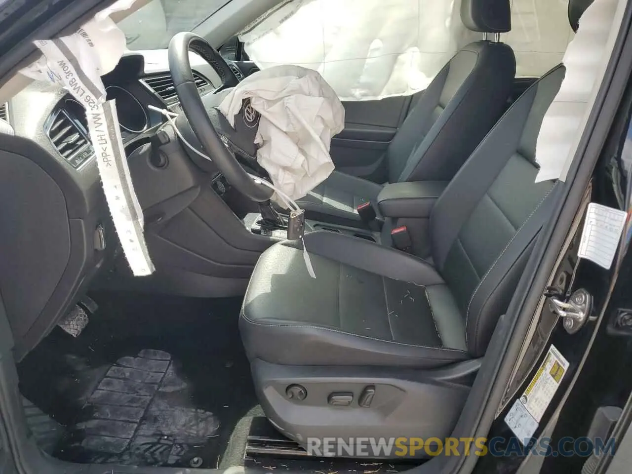 7 Photograph of a damaged car 3VV3B7AX8MM115395 VOLKSWAGEN TIGUAN 2021