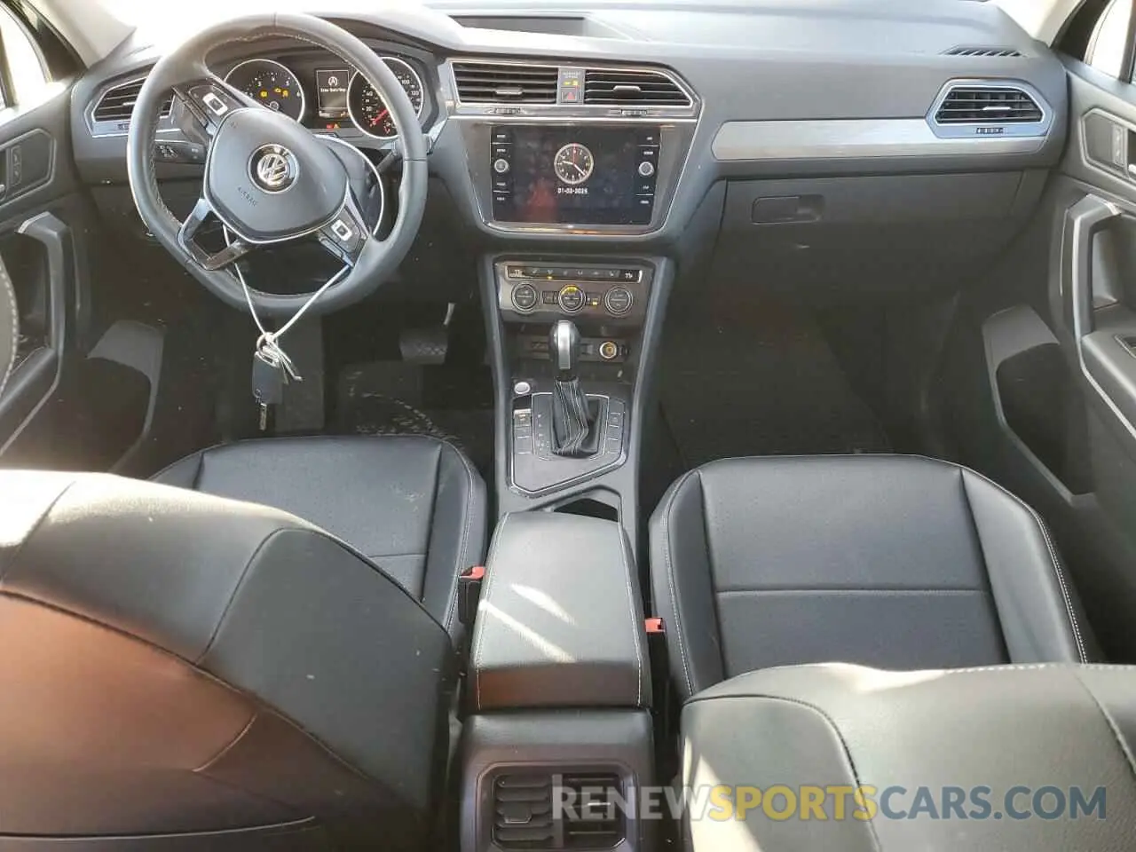 8 Photograph of a damaged car 3VV3B7AX8MM130611 VOLKSWAGEN TIGUAN 2021