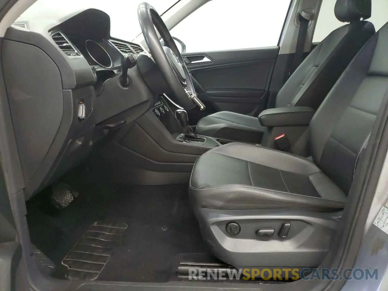 7 Photograph of a damaged car 3VV3B7AX9MM078843 VOLKSWAGEN TIGUAN 2021