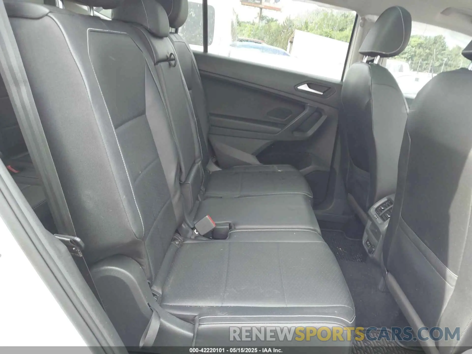 8 Photograph of a damaged car 3VV3B7AXXMM008588 VOLKSWAGEN TIGUAN 2021