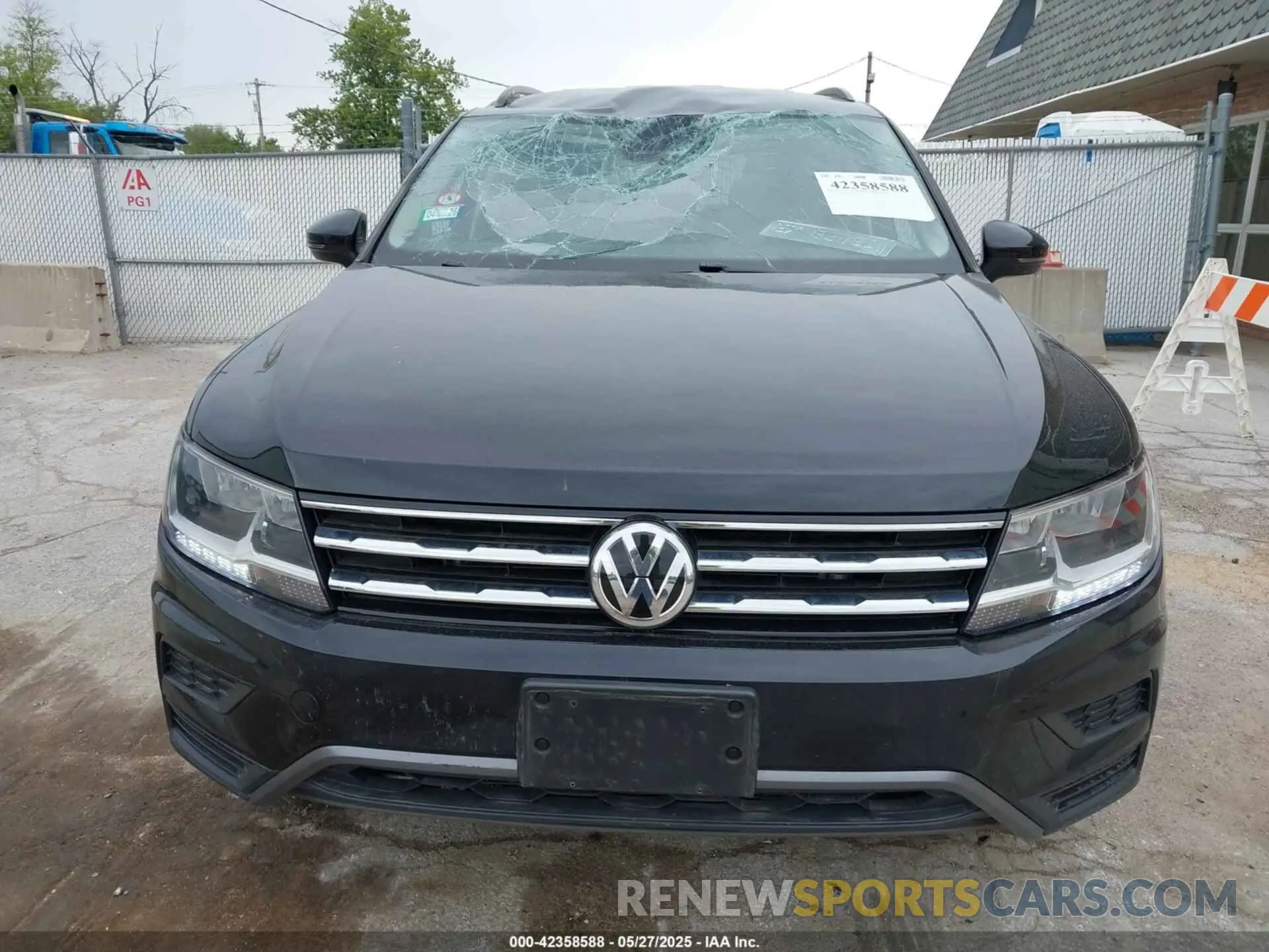 13 Photograph of a damaged car 3VV3B7AXXMM101773 VOLKSWAGEN TIGUAN 2021