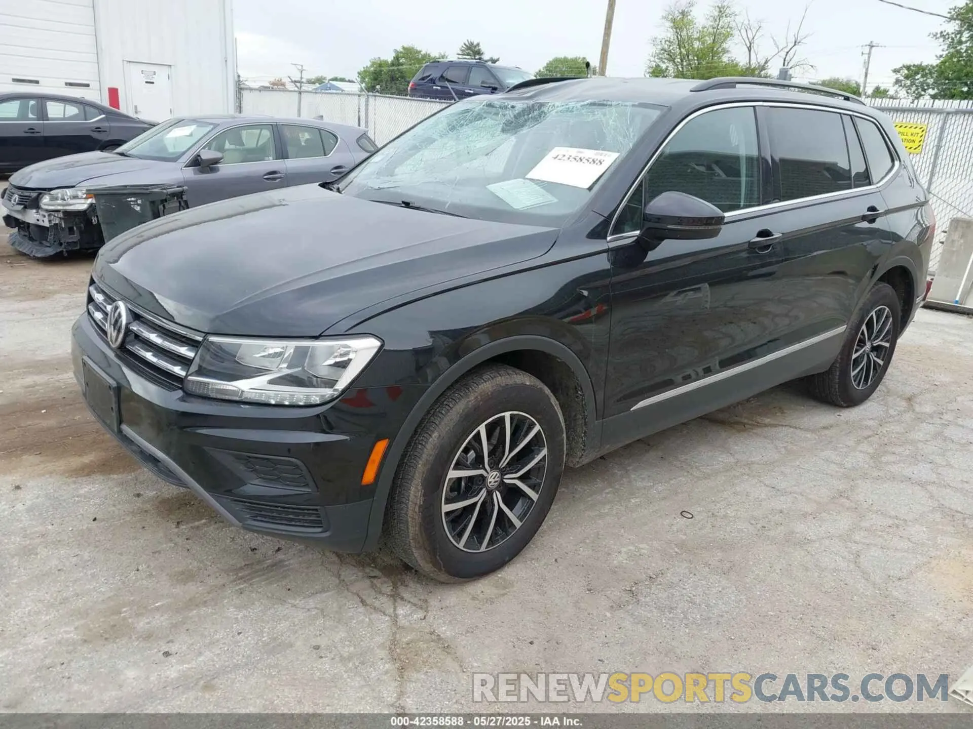 2 Photograph of a damaged car 3VV3B7AXXMM101773 VOLKSWAGEN TIGUAN 2021
