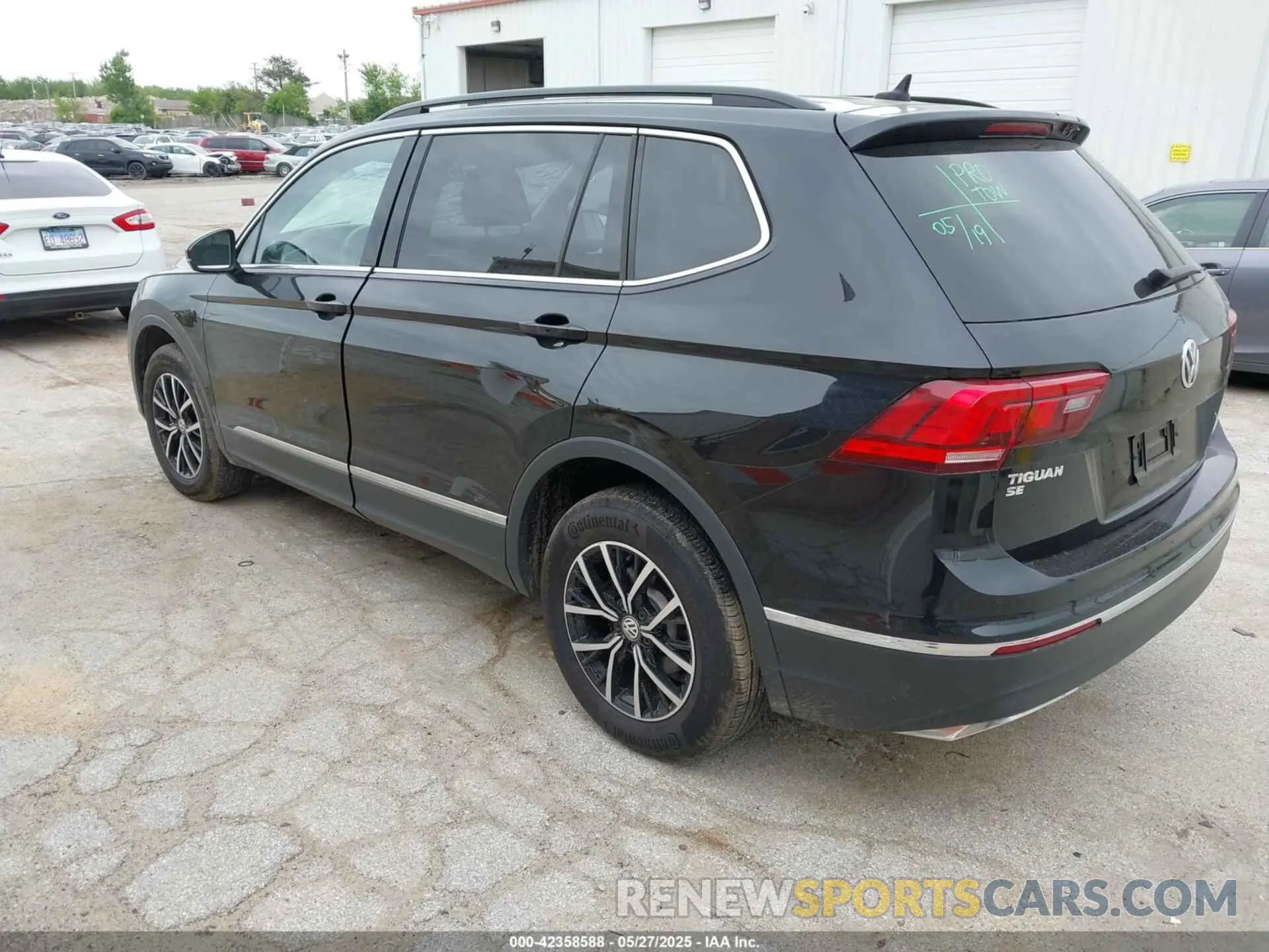 3 Photograph of a damaged car 3VV3B7AXXMM101773 VOLKSWAGEN TIGUAN 2021