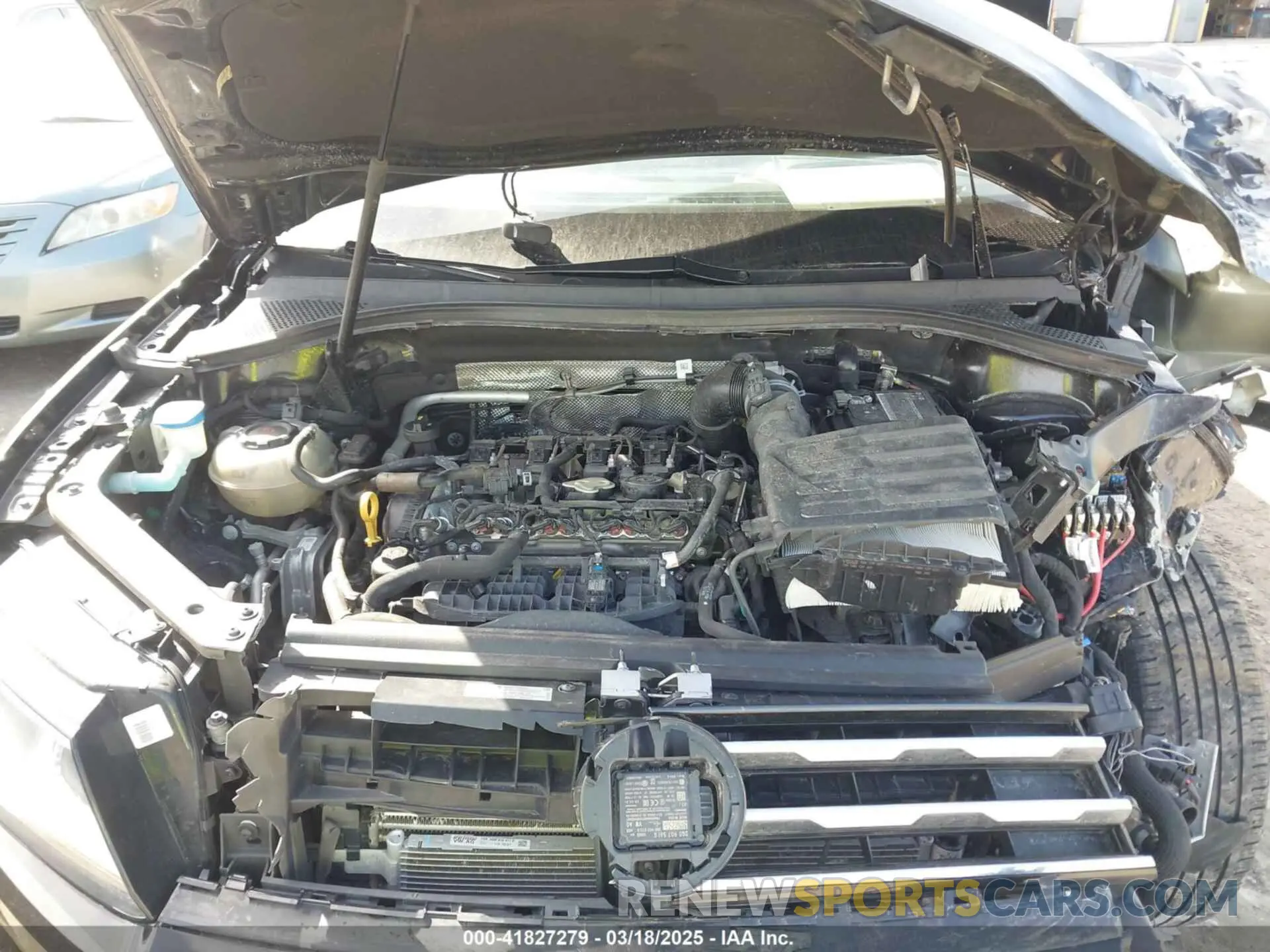10 Photograph of a damaged car 3VV3B7AXXMM113924 VOLKSWAGEN TIGUAN 2021