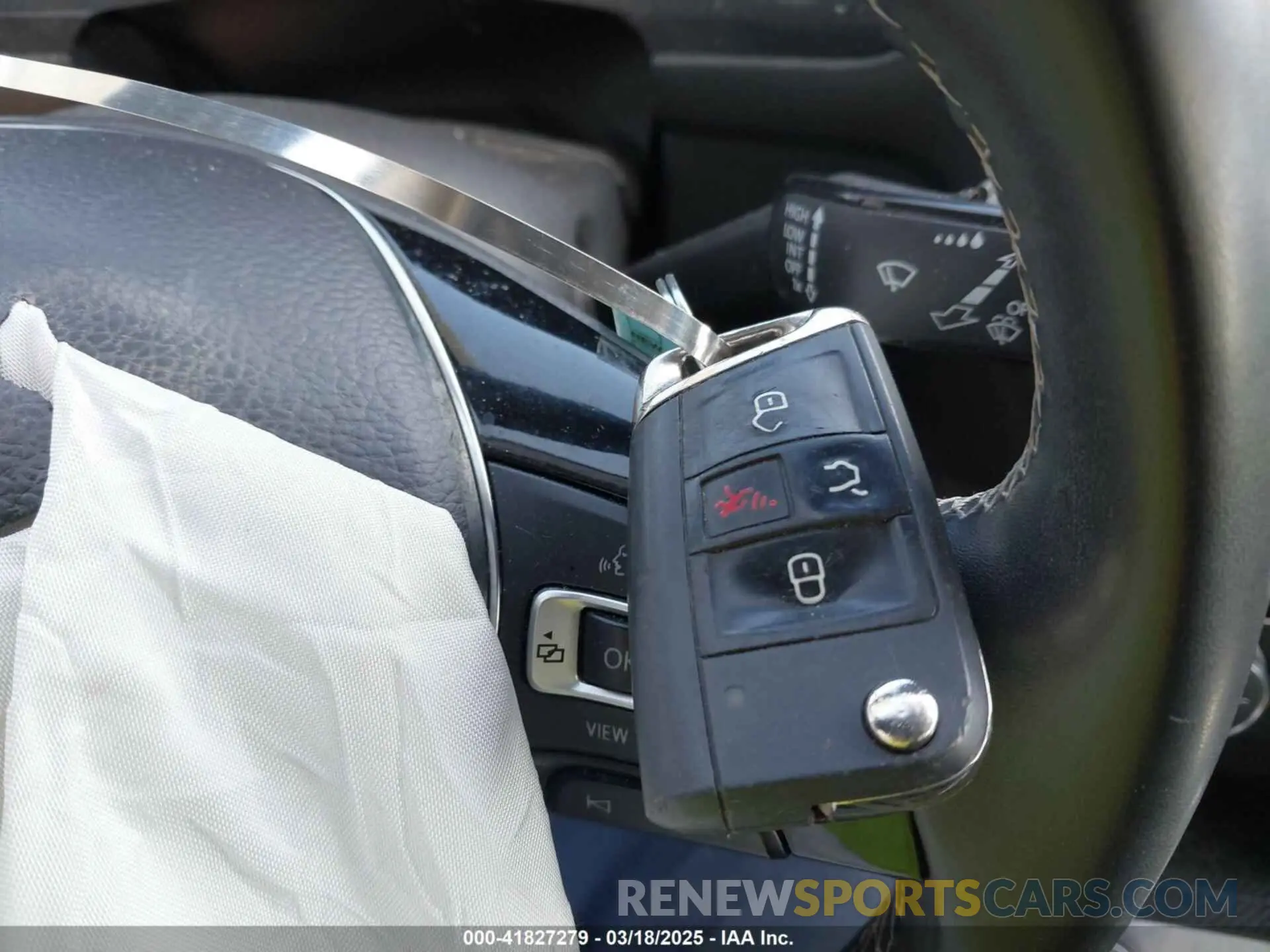 11 Photograph of a damaged car 3VV3B7AXXMM113924 VOLKSWAGEN TIGUAN 2021