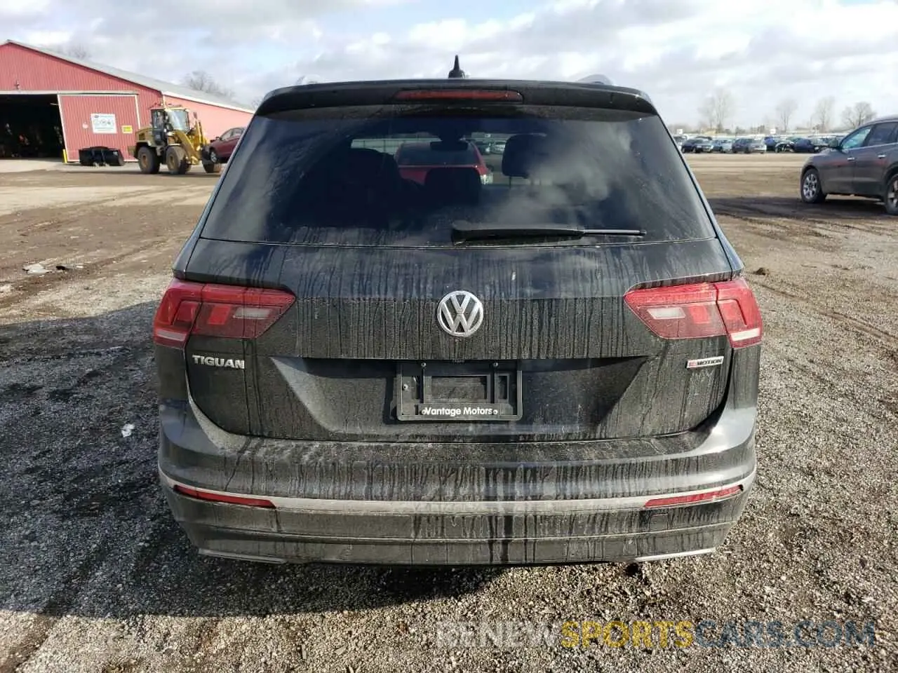 11 Photograph of a damaged car 3VV4B7AX4MM135390 VOLKSWAGEN TIGUAN 2021