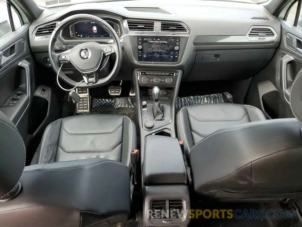 8 Photograph of a damaged car 3VV4B7AX9MM065403 VOLKSWAGEN TIGUAN 2021