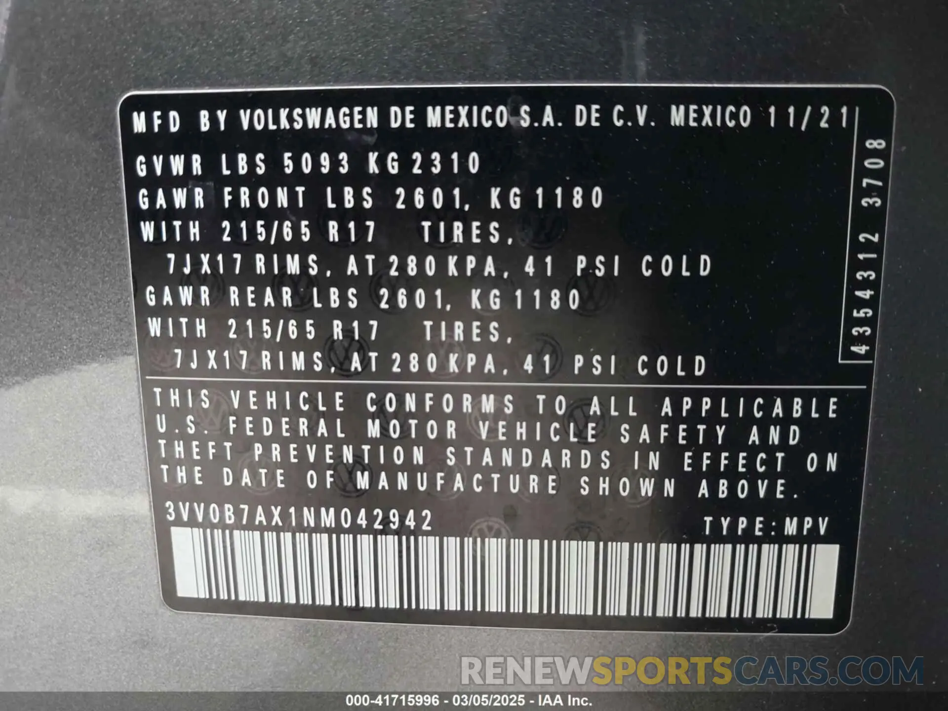 9 Photograph of a damaged car 3VV0B7AX1NM042942 VOLKSWAGEN TIGUAN 2022