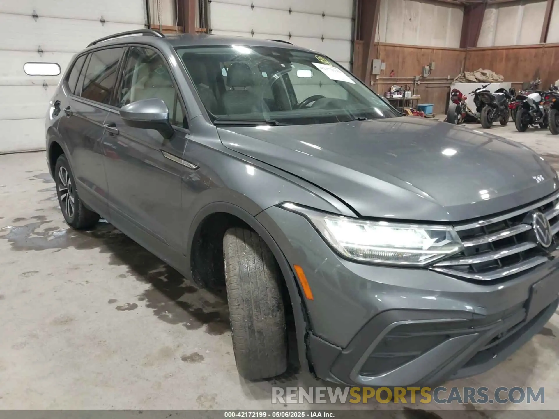17 Фотография поврежденного автомобиля 3VV0B7AX2NM042934 VOLKSWAGEN TIGUAN 2022
