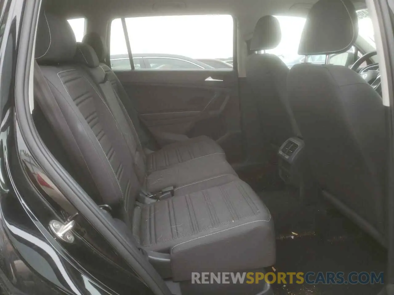 11 Фотография поврежденного автомобиля 3VV0B7AX3NM076297 VOLKSWAGEN TIGUAN 2022