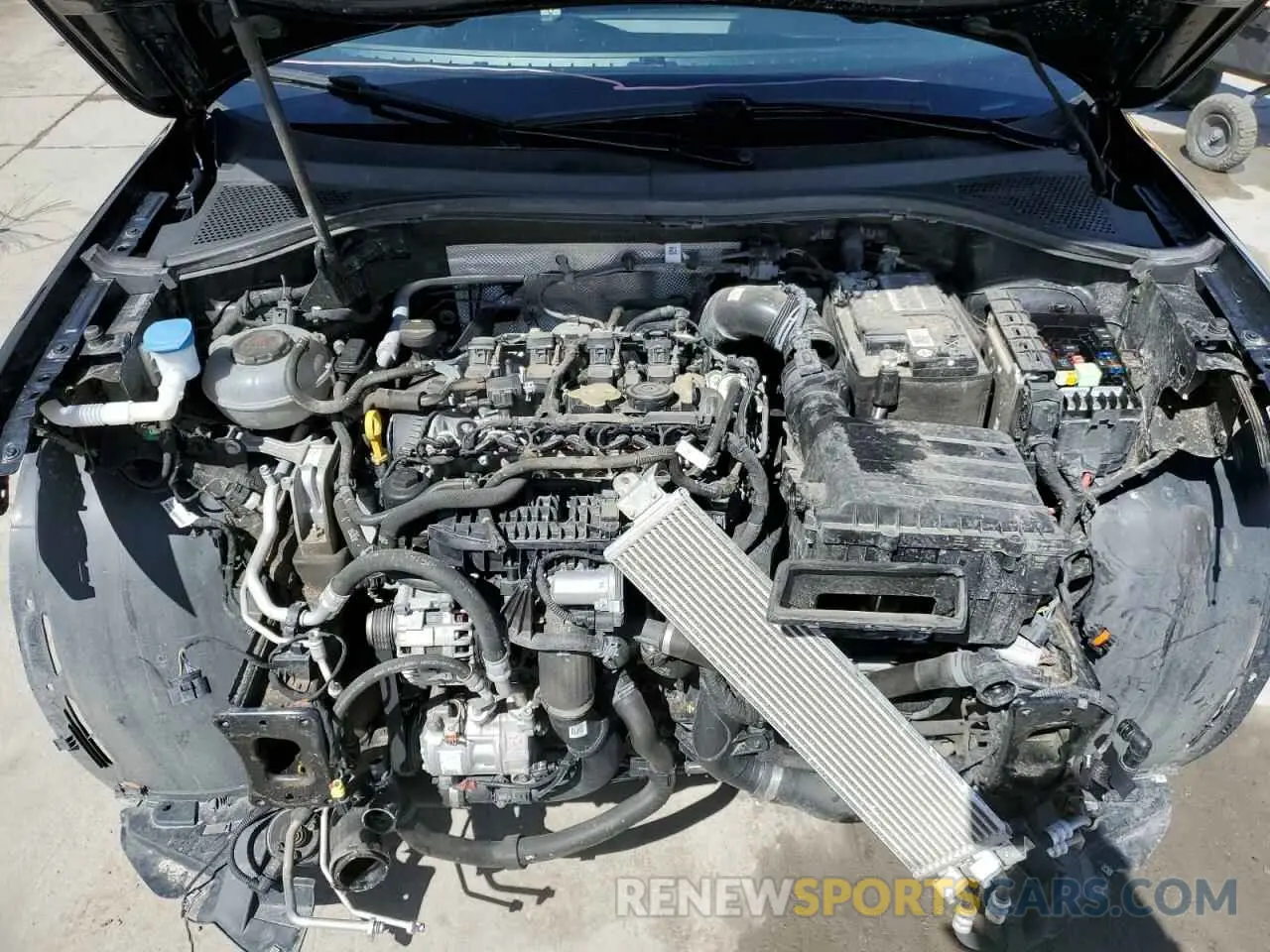 12 Photograph of a damaged car 3VV0B7AXXNM045175 VOLKSWAGEN TIGUAN 2022