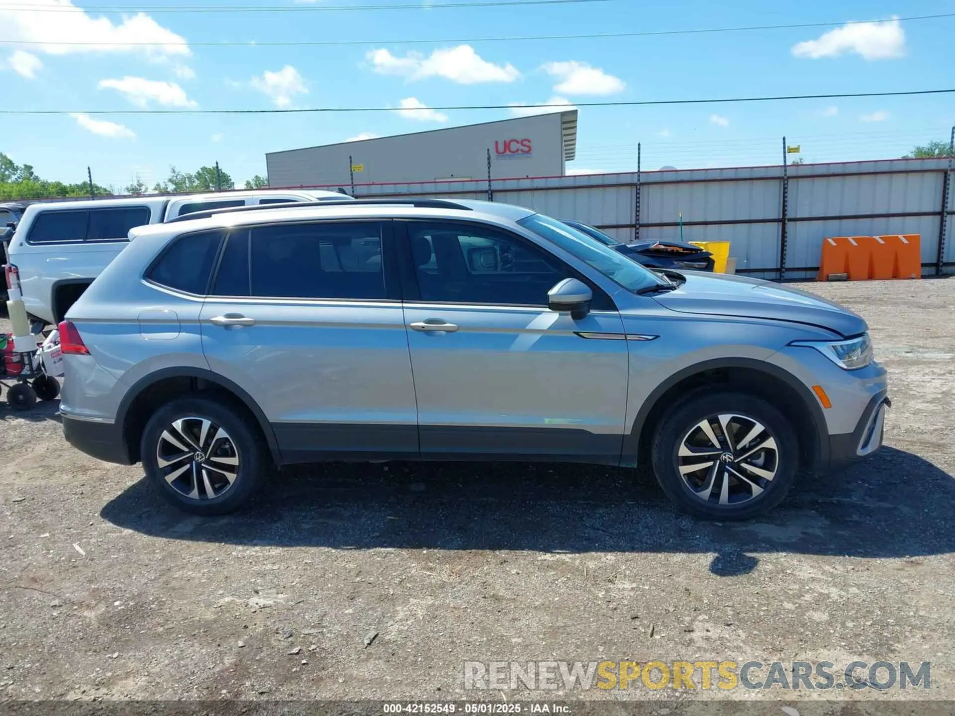 13 Photograph of a damaged car 3VV1B7AX3NM021594 VOLKSWAGEN TIGUAN 2022