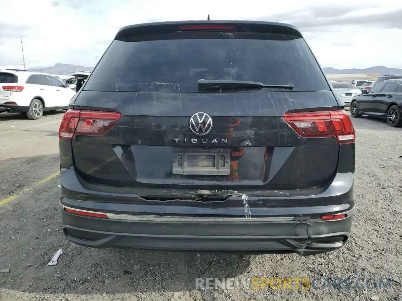 6 Photograph of a damaged car 3VV1B7AX3NM152153 VOLKSWAGEN TIGUAN 2022