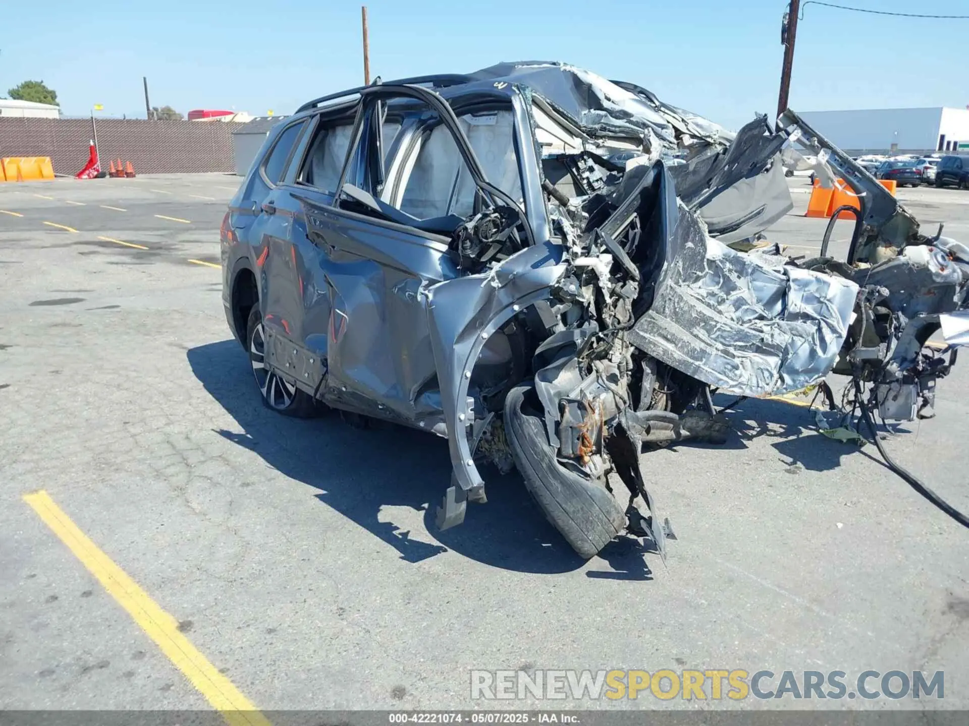 1 Photograph of a damaged car 3VV1B7AX4NM123244 VOLKSWAGEN TIGUAN 2022
