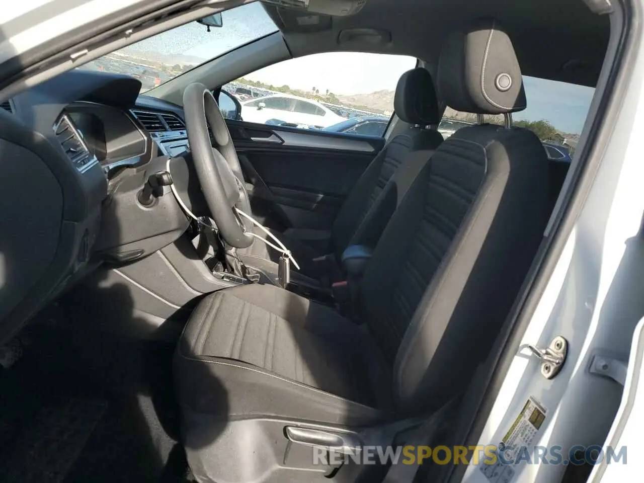 7 Photograph of a damaged car 3VV1B7AX7NM029309 VOLKSWAGEN TIGUAN 2022