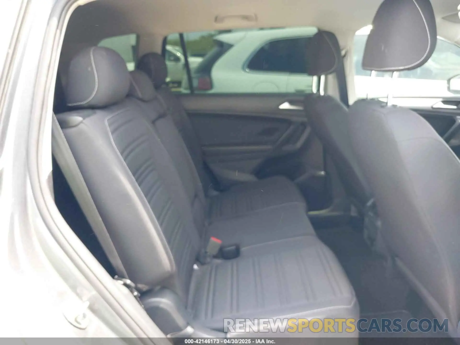 8 Photograph of a damaged car 3VV1B7AX7NM051259 VOLKSWAGEN TIGUAN 2022