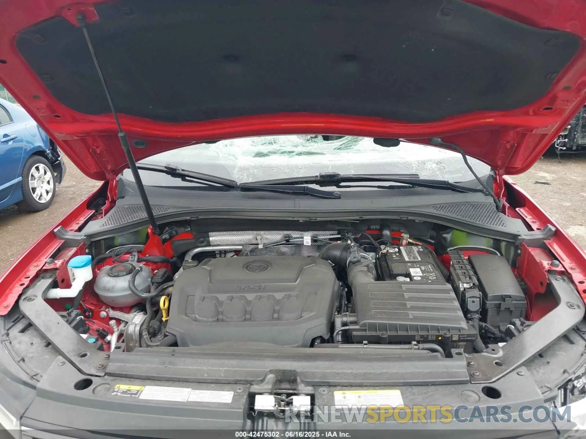 10 Photograph of a damaged car 3VV2B7AX0NM020942 VOLKSWAGEN TIGUAN 2022
