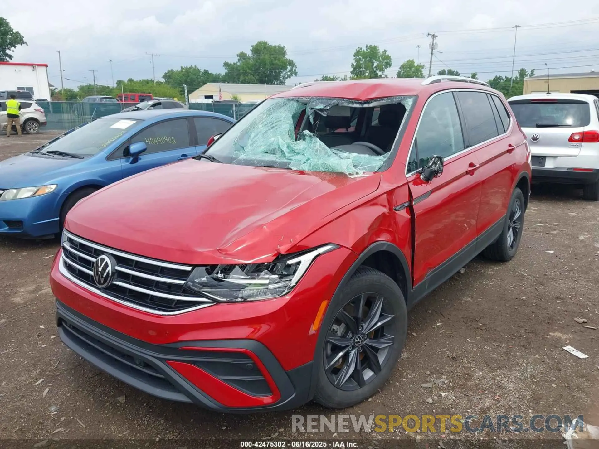 6 Photograph of a damaged car 3VV2B7AX0NM020942 VOLKSWAGEN TIGUAN 2022