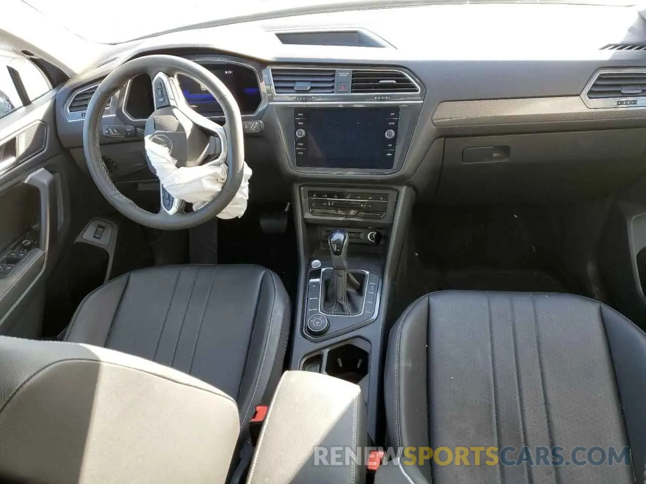 8 Фотография поврежденного автомобиля 3VV2B7AX0NM061376 VOLKSWAGEN TIGUAN 2022