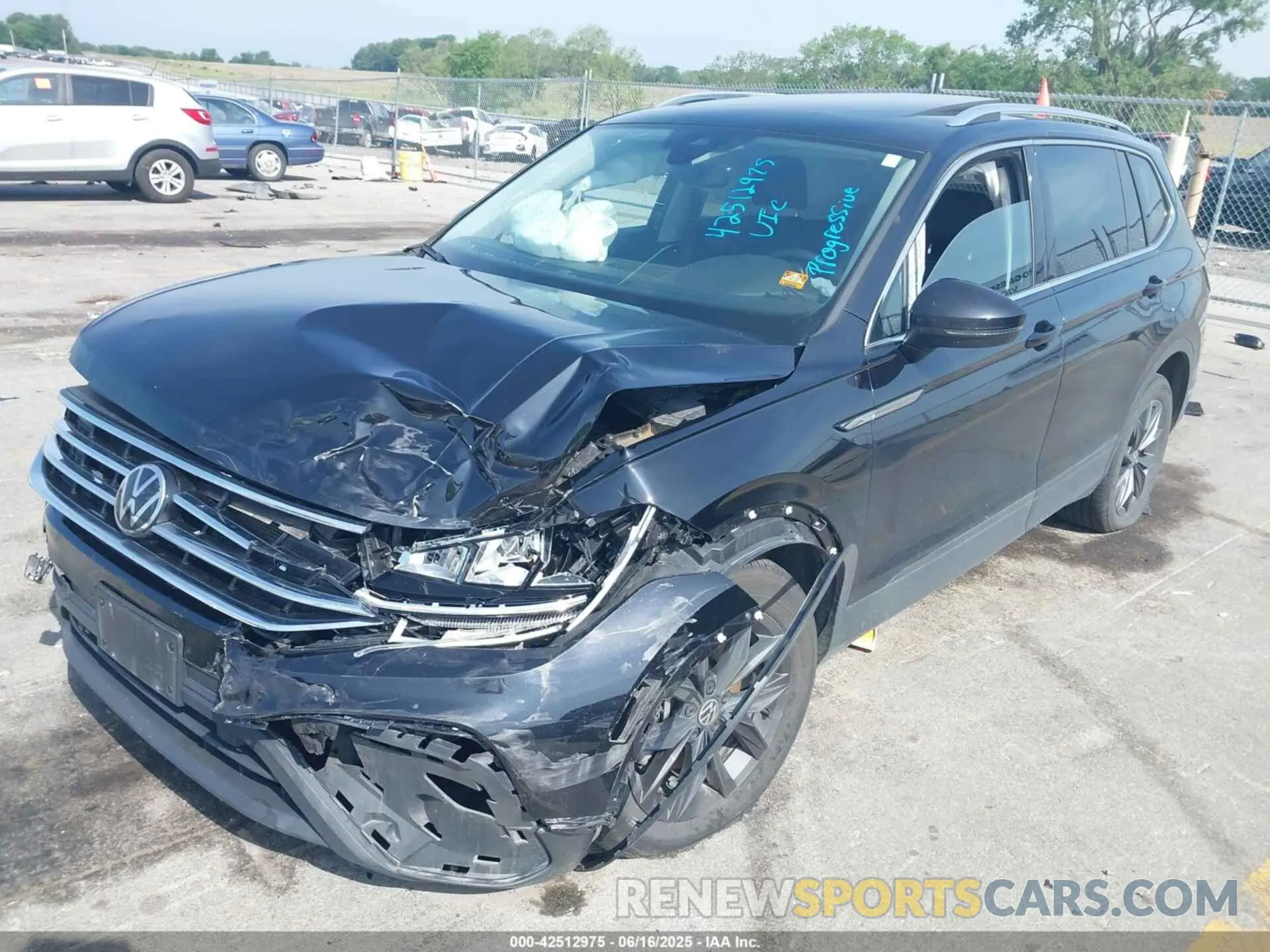 2 Photograph of a damaged car 3VV2B7AX0NM146315 VOLKSWAGEN TIGUAN 2022