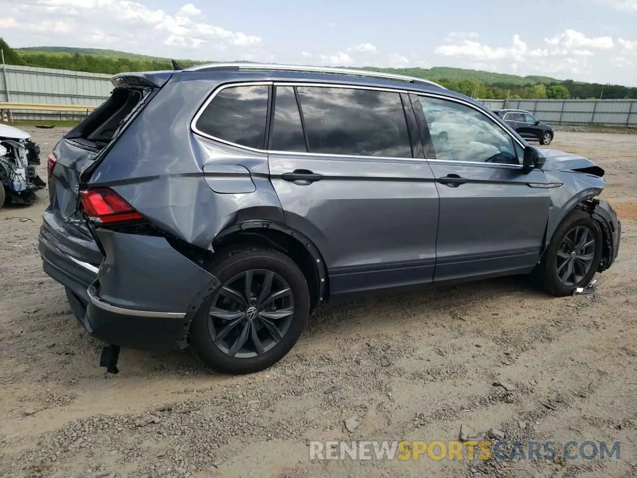 3 Фотография поврежденного автомобиля 3VV2B7AX0NM172736 VOLKSWAGEN TIGUAN 2022
