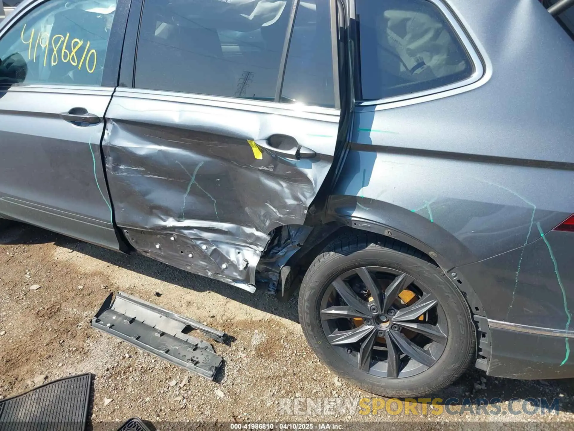 6 Photograph of a damaged car 3VV2B7AX1NM018729 VOLKSWAGEN TIGUAN 2022