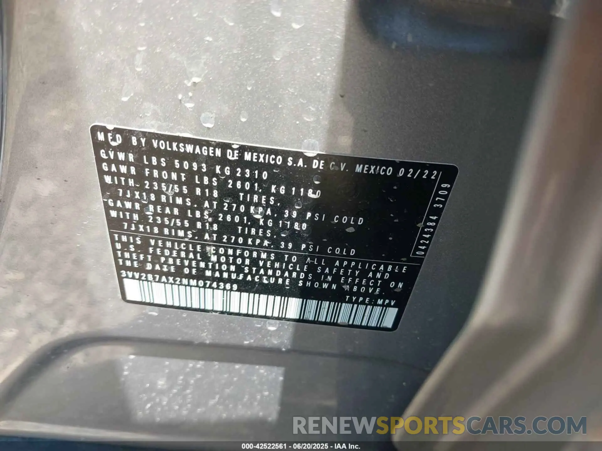 9 Photograph of a damaged car 3VV2B7AX2NM074369 VOLKSWAGEN TIGUAN 2022