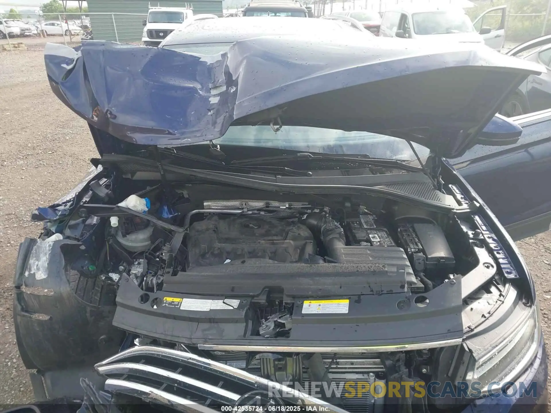 10 Photograph of a damaged car 3VV2B7AX2NM174360 VOLKSWAGEN TIGUAN 2022