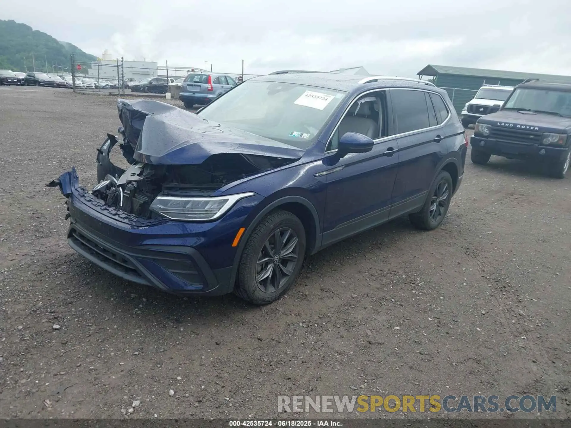 2 Photograph of a damaged car 3VV2B7AX2NM174360 VOLKSWAGEN TIGUAN 2022