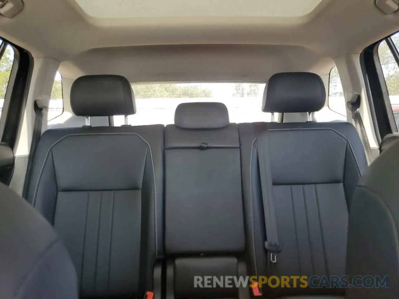10 Photograph of a damaged car 3VV2B7AX3NM167756 VOLKSWAGEN TIGUAN 2022