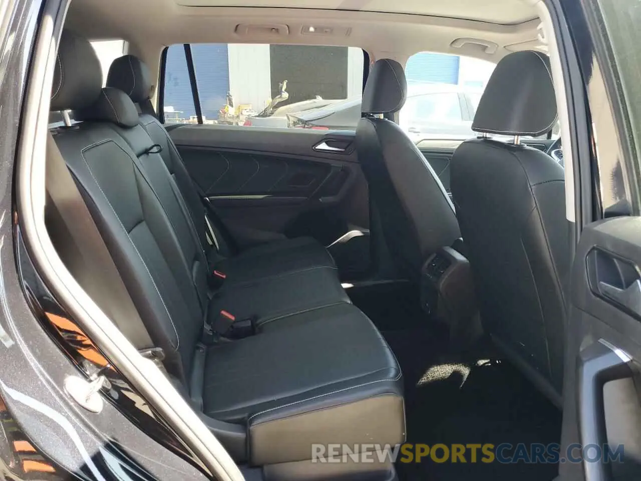 11 Photograph of a damaged car 3VV2B7AX3NM167756 VOLKSWAGEN TIGUAN 2022