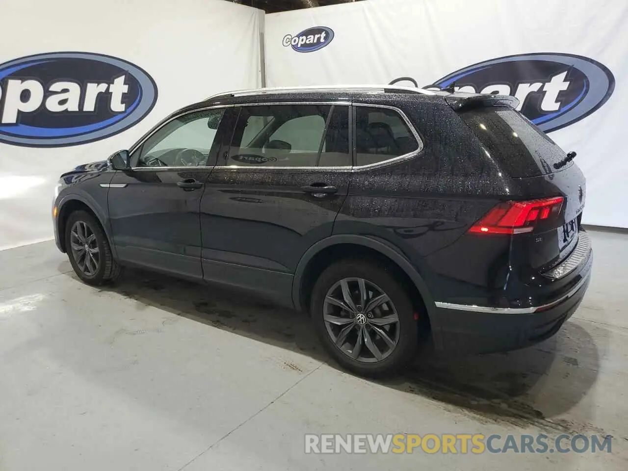 2 Photograph of a damaged car 3VV2B7AX3NM167756 VOLKSWAGEN TIGUAN 2022