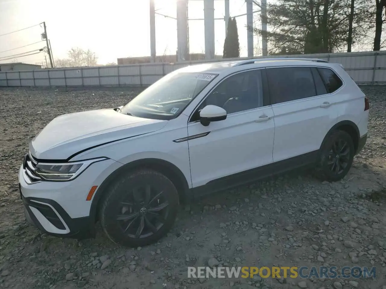 1 Photograph of a damaged car 3VV2B7AX4NM070405 VOLKSWAGEN TIGUAN 2022