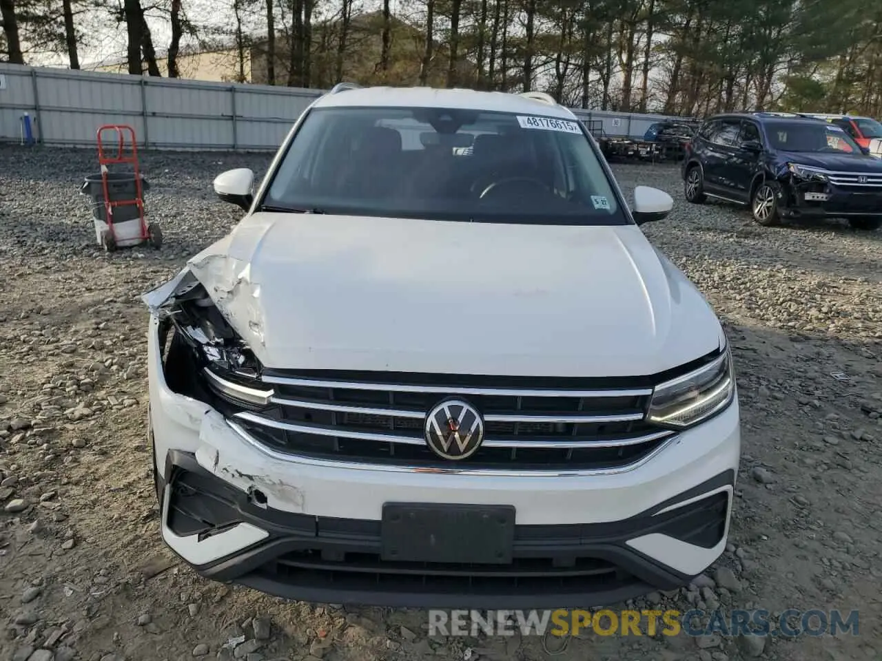 5 Photograph of a damaged car 3VV2B7AX4NM070405 VOLKSWAGEN TIGUAN 2022