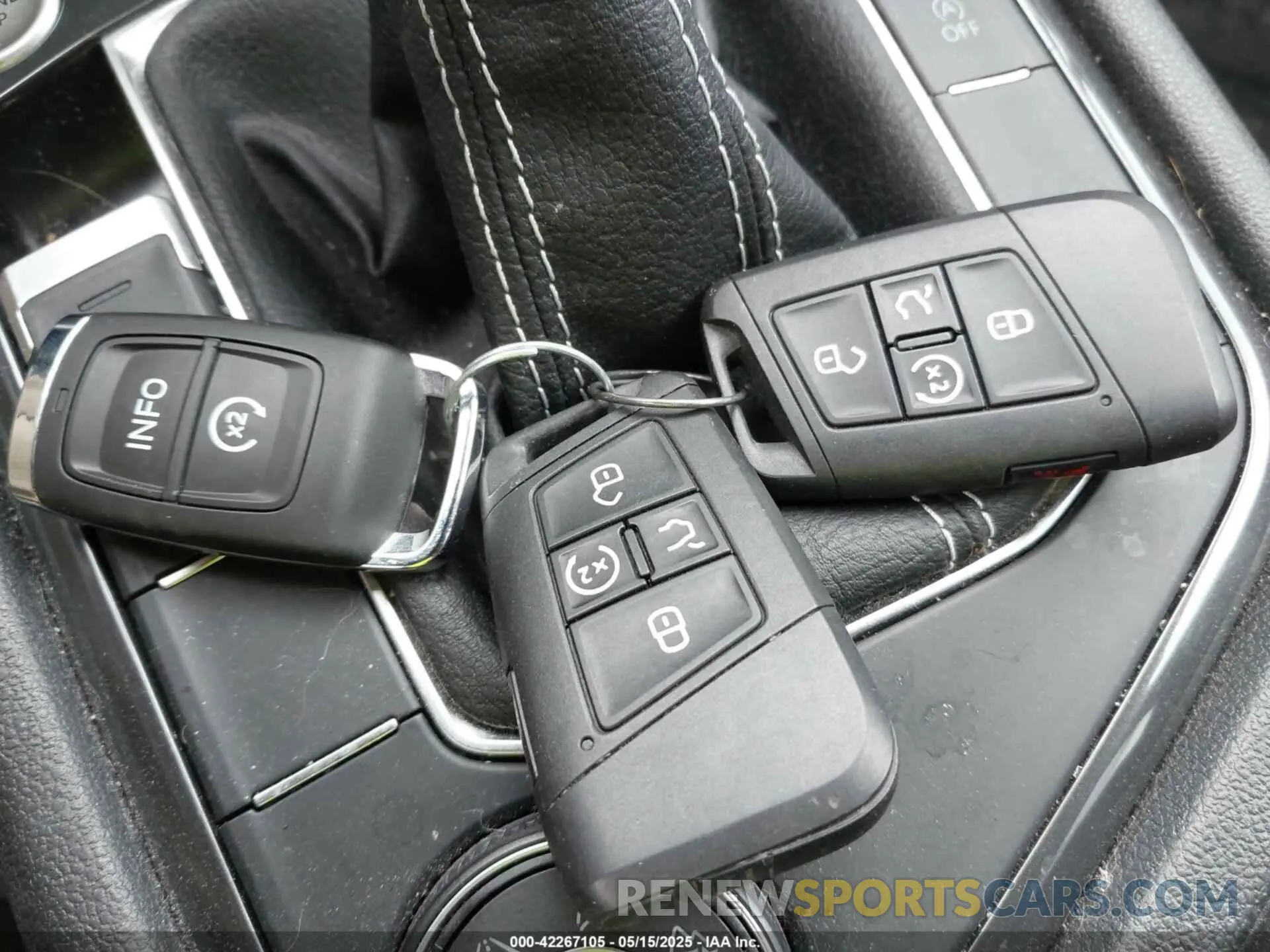 11 Photograph of a damaged car 3VV2B7AX4NM093585 VOLKSWAGEN TIGUAN 2022