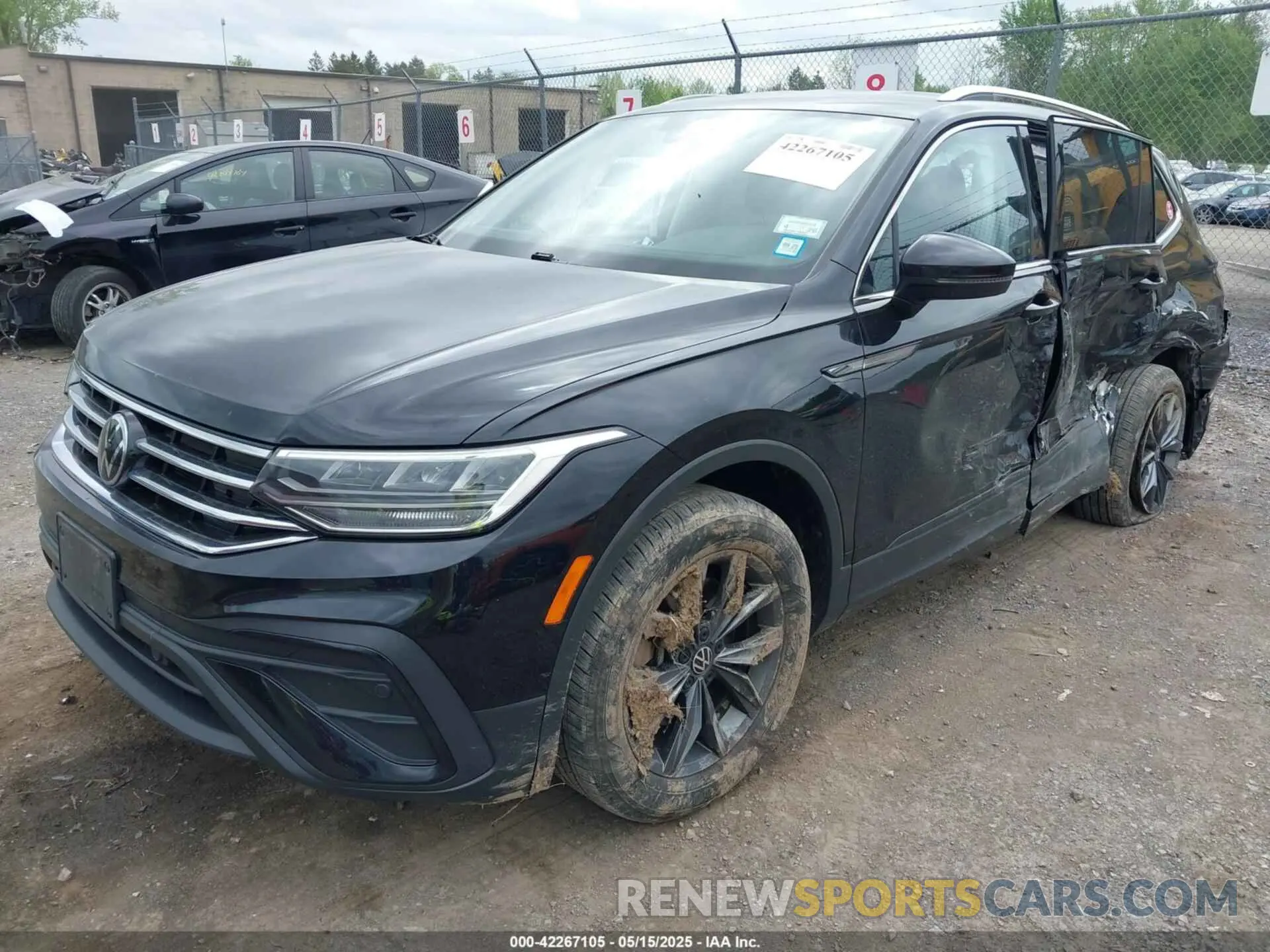 2 Photograph of a damaged car 3VV2B7AX4NM093585 VOLKSWAGEN TIGUAN 2022