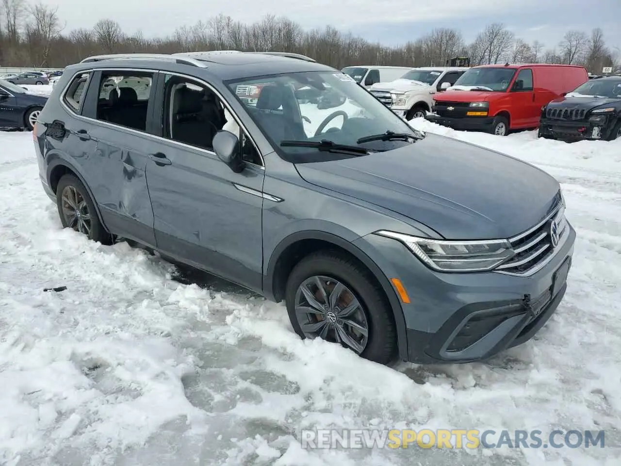 4 Photograph of a damaged car 3VV2B7AX5NM152997 VOLKSWAGEN TIGUAN 2022