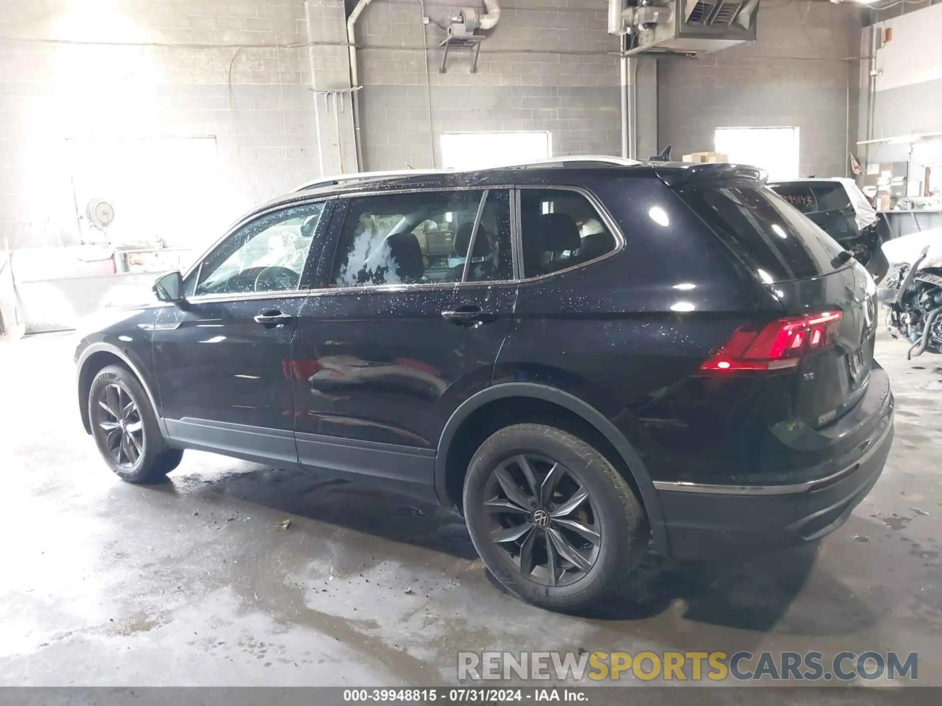 14 Фотография поврежденного автомобиля 3VV2B7AX6NM073743 VOLKSWAGEN TIGUAN 2022