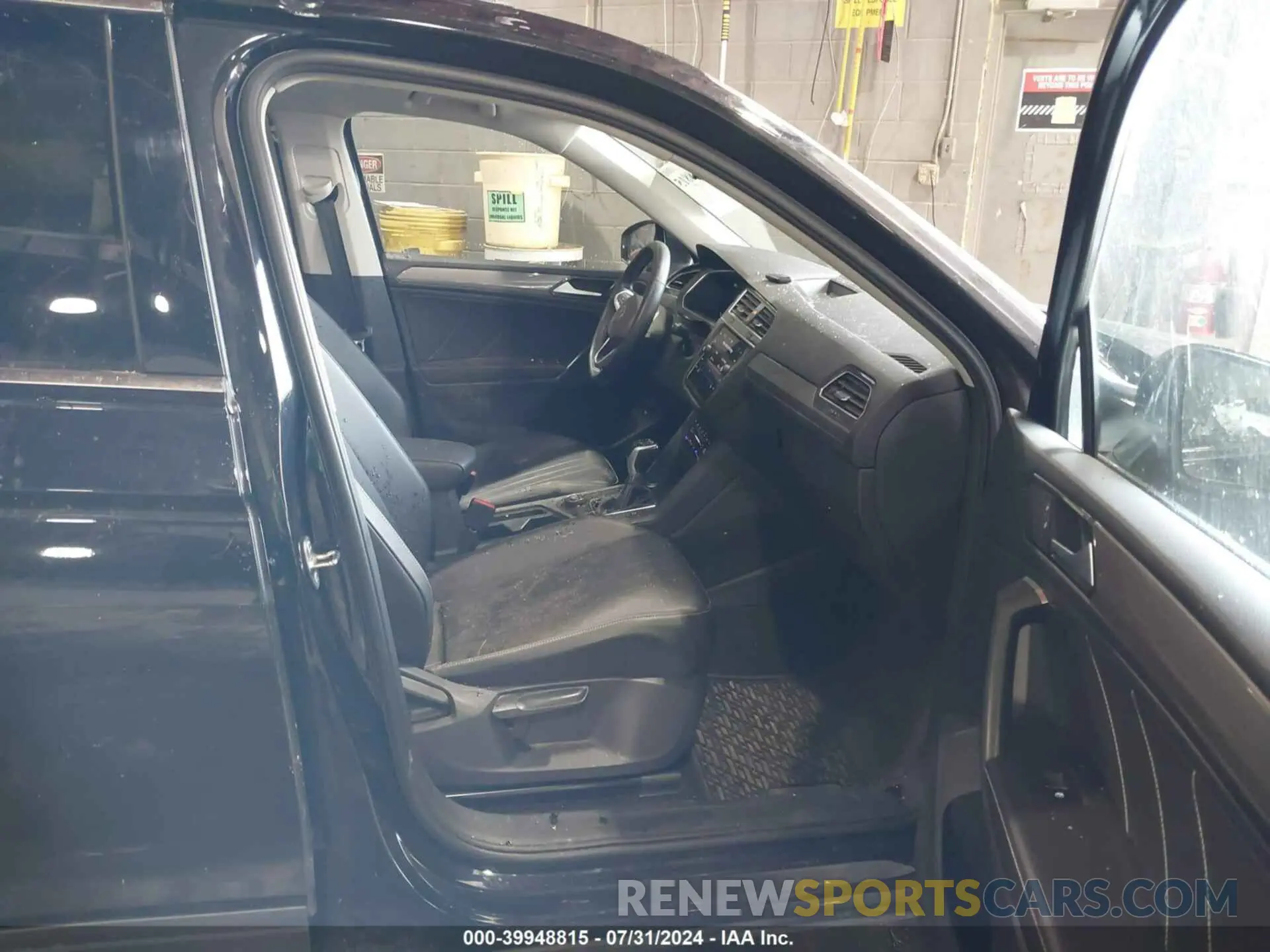 5 Фотография поврежденного автомобиля 3VV2B7AX6NM073743 VOLKSWAGEN TIGUAN 2022