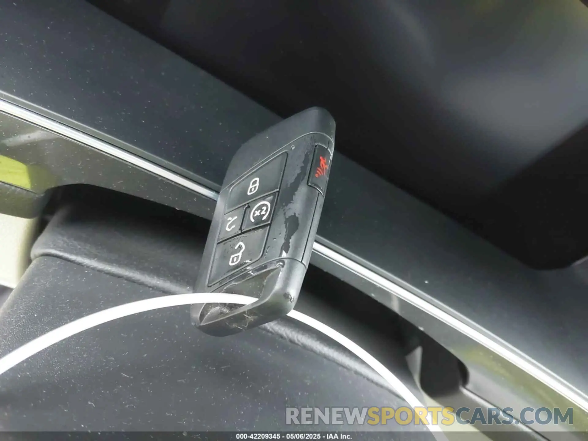 11 Photograph of a damaged car 3VV2B7AX8NM098143 VOLKSWAGEN TIGUAN 2022